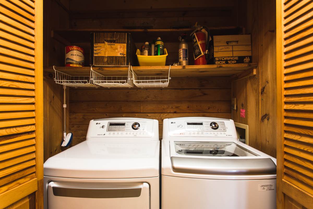 917 Roman Road Mount Sidney, VA 24467 - Photo 21 of 45 a close up view of washer and dryer