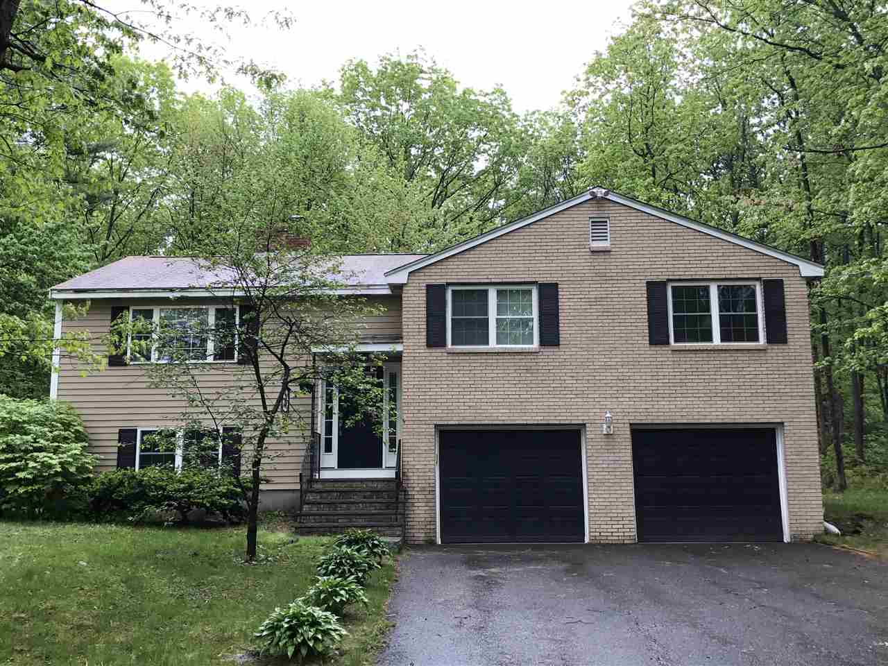 28 Gulf Road Derry, NH 03038 - Photo 1 of 24