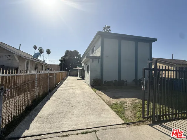 $649,000 | 218 East 76th Place, Los Angeles, CA 90003