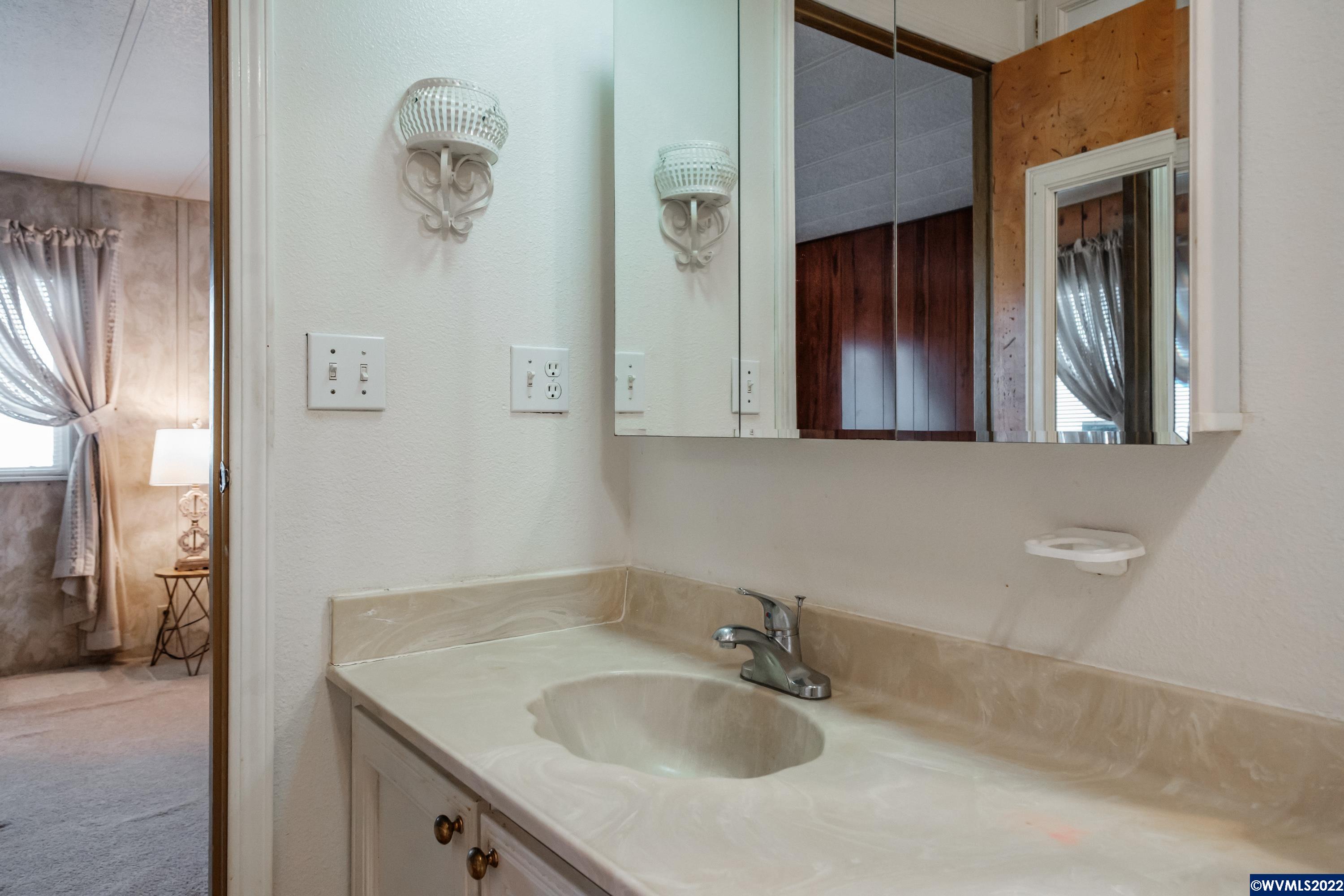 5422 Portland Road Northeast, Unit 140 Salem, OR 97305 - Photo 38 of 42