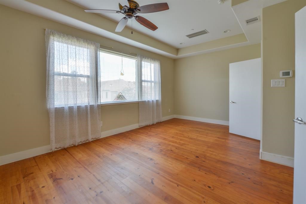 1807 West Webster Street Houston, TX 77006 - Photo 17 of 45
