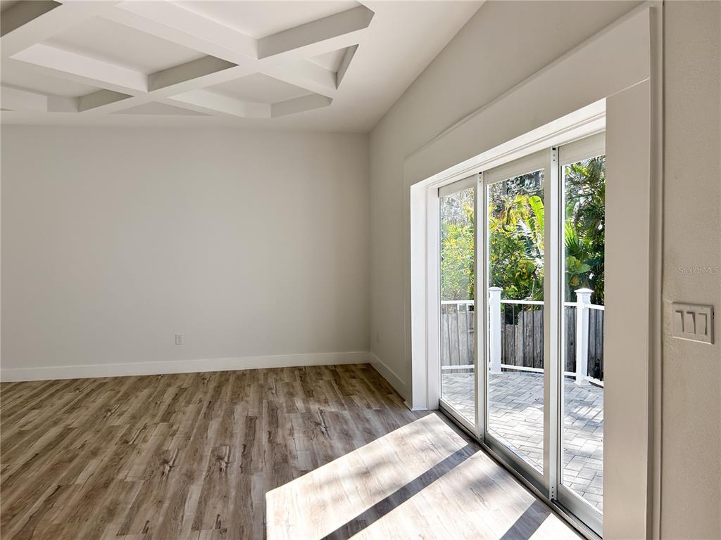 407 Georgia Avenue Palm Harbor, FL 34683 - Photo 9 of 28