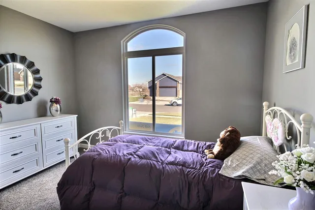 $280,600 | 1543 North Stout Court, Wichita, KS 67235