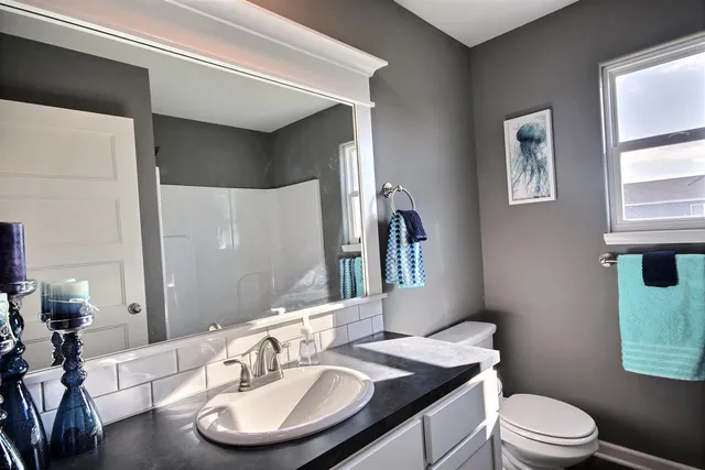 $280,600 | 1543 North Stout Court, Wichita, KS 67235