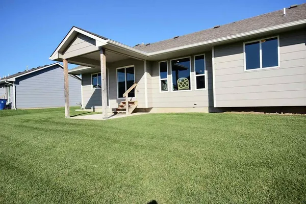 $280,600 | 1543 North Stout Court, Wichita, KS 67235
