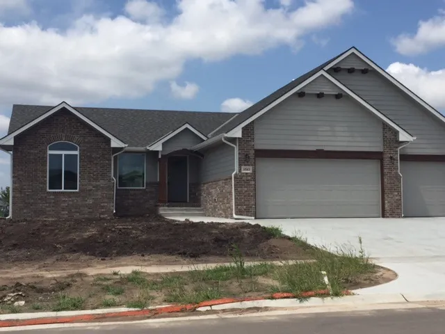 $280,600 | 1543 North Stout Court, Wichita, KS 67235