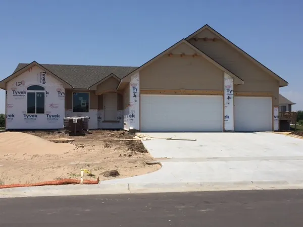 $280,600 | 1543 North Stout Court, Wichita, KS 67235