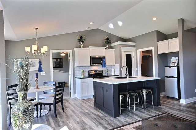 $280,600 | 1543 North Stout Court, Wichita, KS 67235