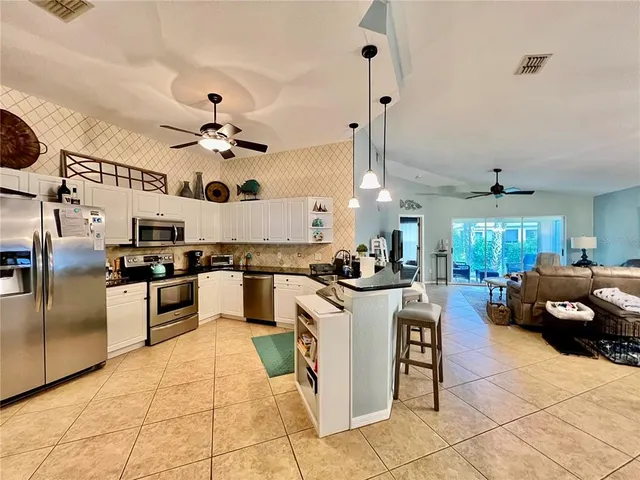 $4,000 | 304 Islamorada Boulevard, Punta Gorda, FL 33955