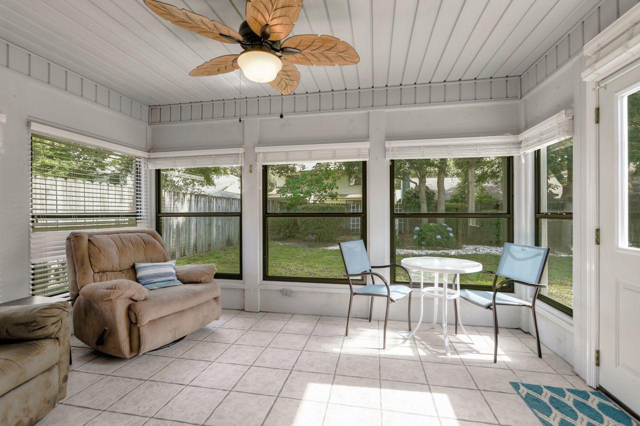 519 Springwood Way Niceville, FL 32578 - Photo 13 of 22 Florida room