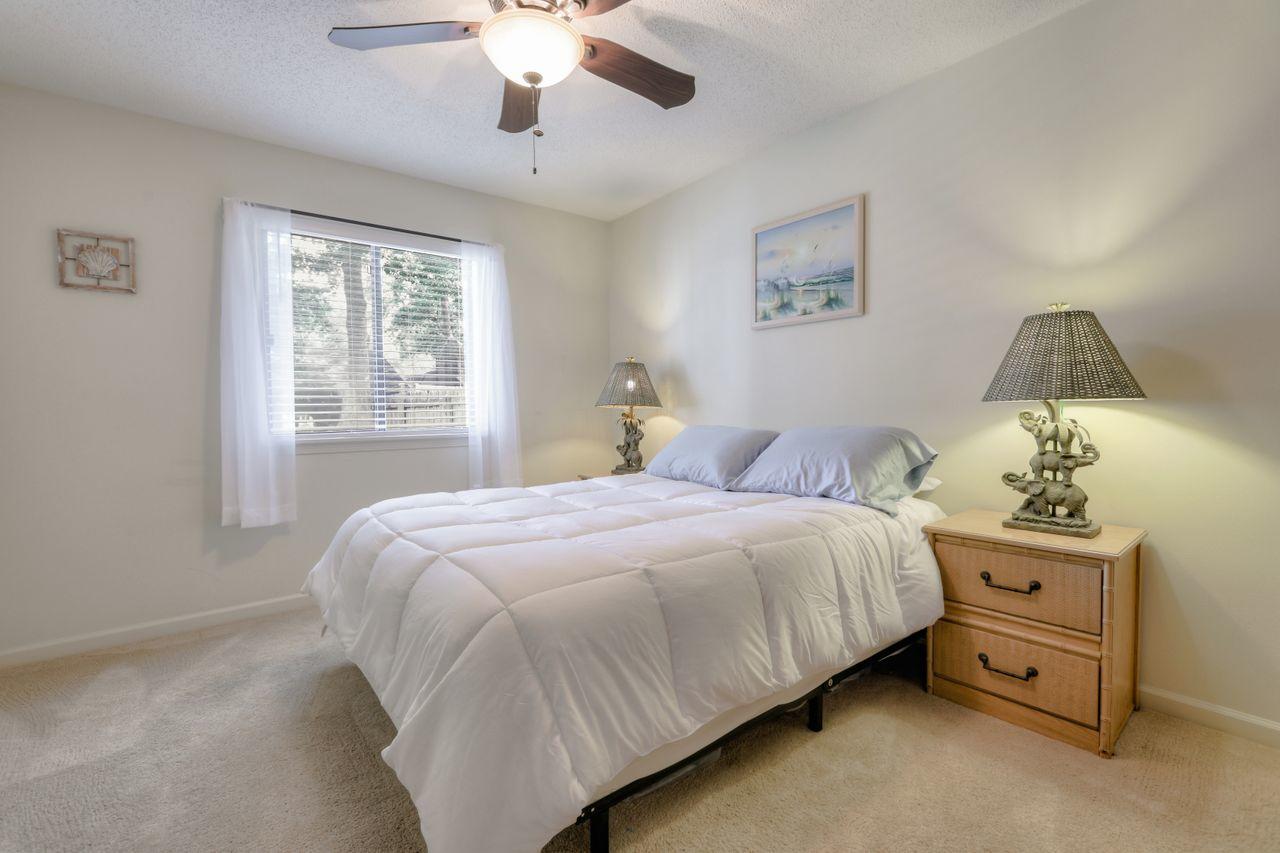 519 Springwood Way Niceville, FL 32578 - Photo 8 of 22 Bedroom 3