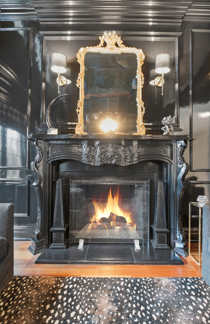 20 Old Mill Road Lake Forest, IL 60045 - Photo 25 of 64 a kitchen with a fireplace