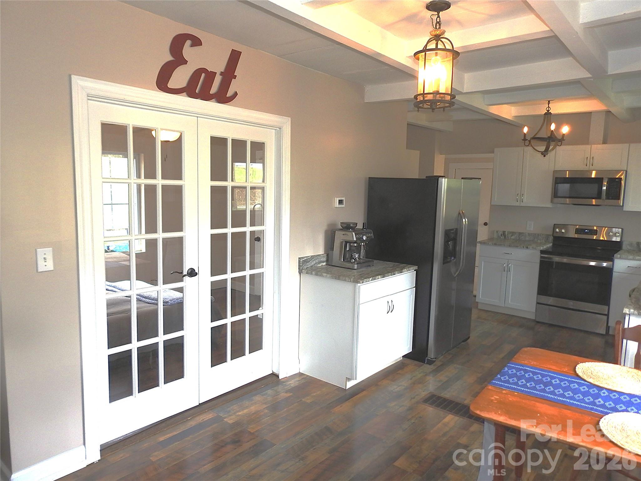 201 Merriman Road Hendersonville, NC 28791 - Photo 9 of 22