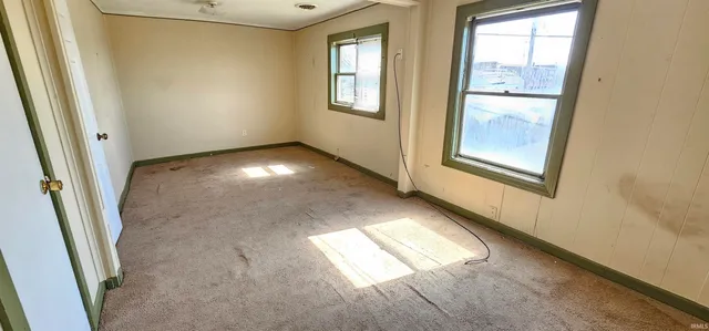 $99,900 | 1114-1116 West Illinois Street, Evansville, IN 47710