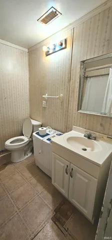 $99,900 | 1114-1116 West Illinois Street, Evansville, IN 47710