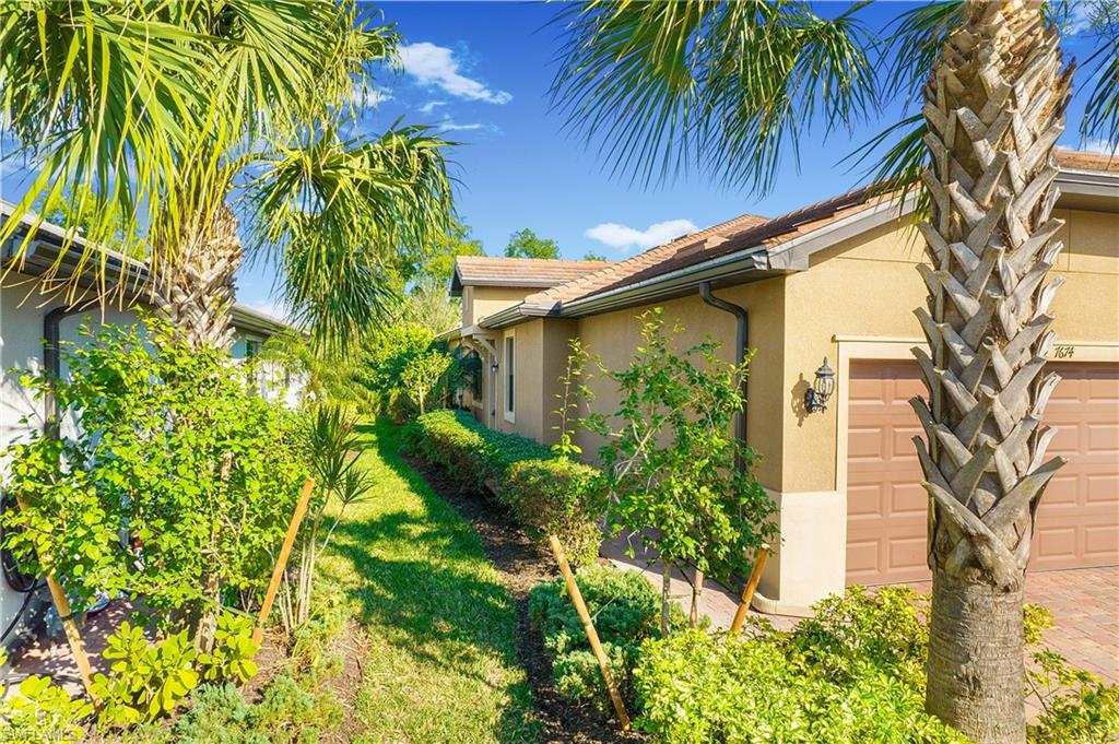 7674 Jacaranda Lane Naples, FL 34114 - Photo 26 of 45
