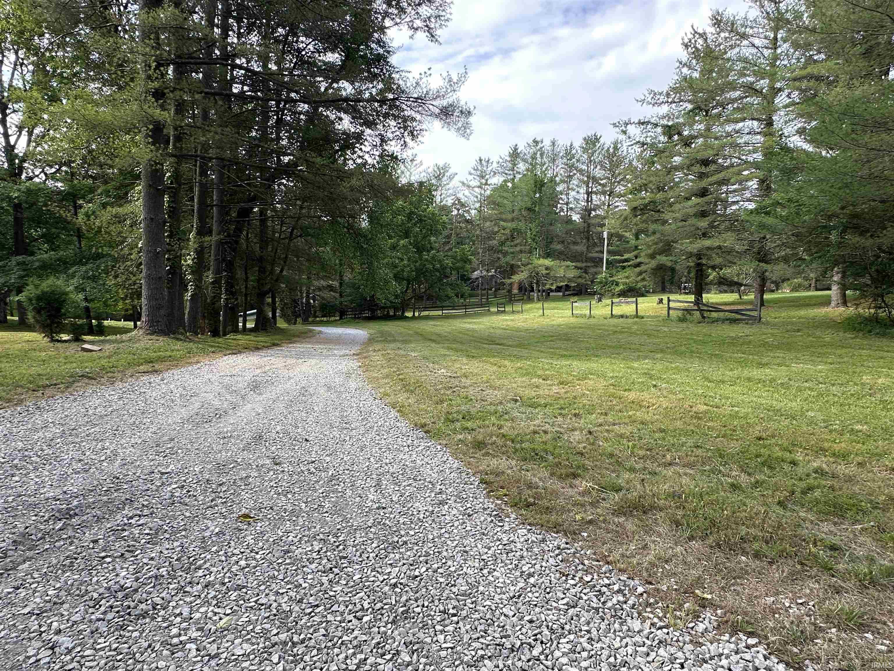 6655 East Gross Road Bloomington, IN 47401 - Photo 7 of 15