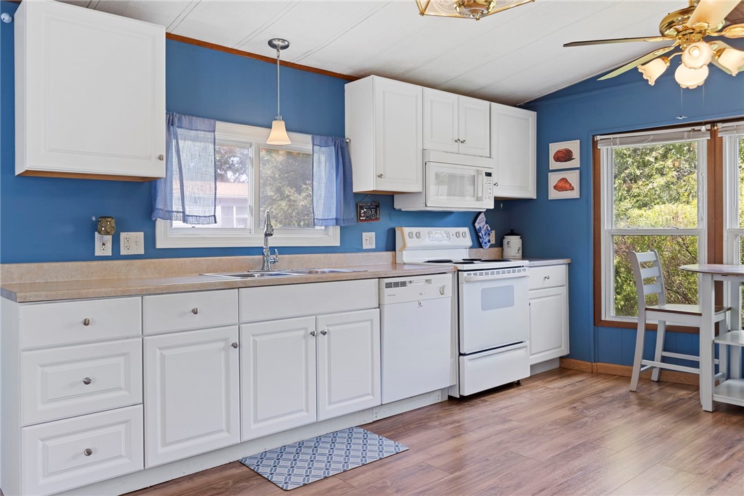 45 Wright Way Coventry, RI 02816 - Photo 15 of 50