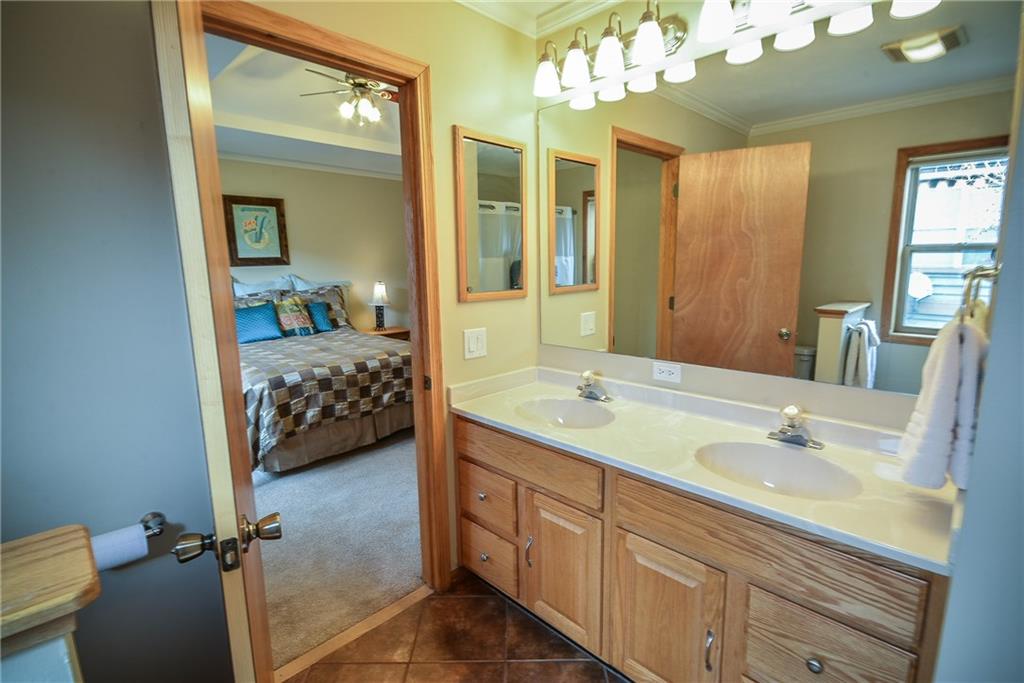 239 Huron Road, Unit 239 Breckenridge, CO 80424 - Photo 19 of 35 Gallery Image 19