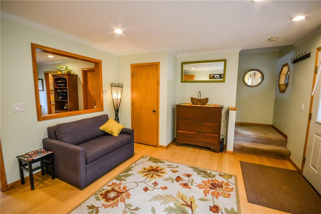 239 Huron Road, Unit 239 Breckenridge, CO 80424 - Photo 5 of 35 Gallery Image 5