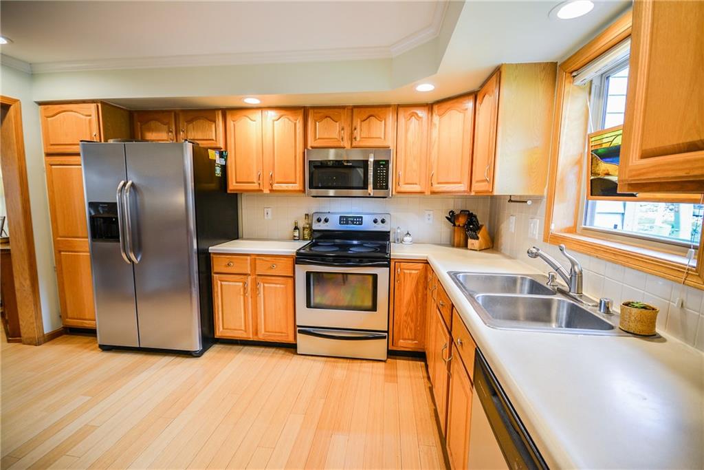 239 Huron Road, Unit 239 Breckenridge, CO 80424 - Photo 9 of 35 Gallery Image 9