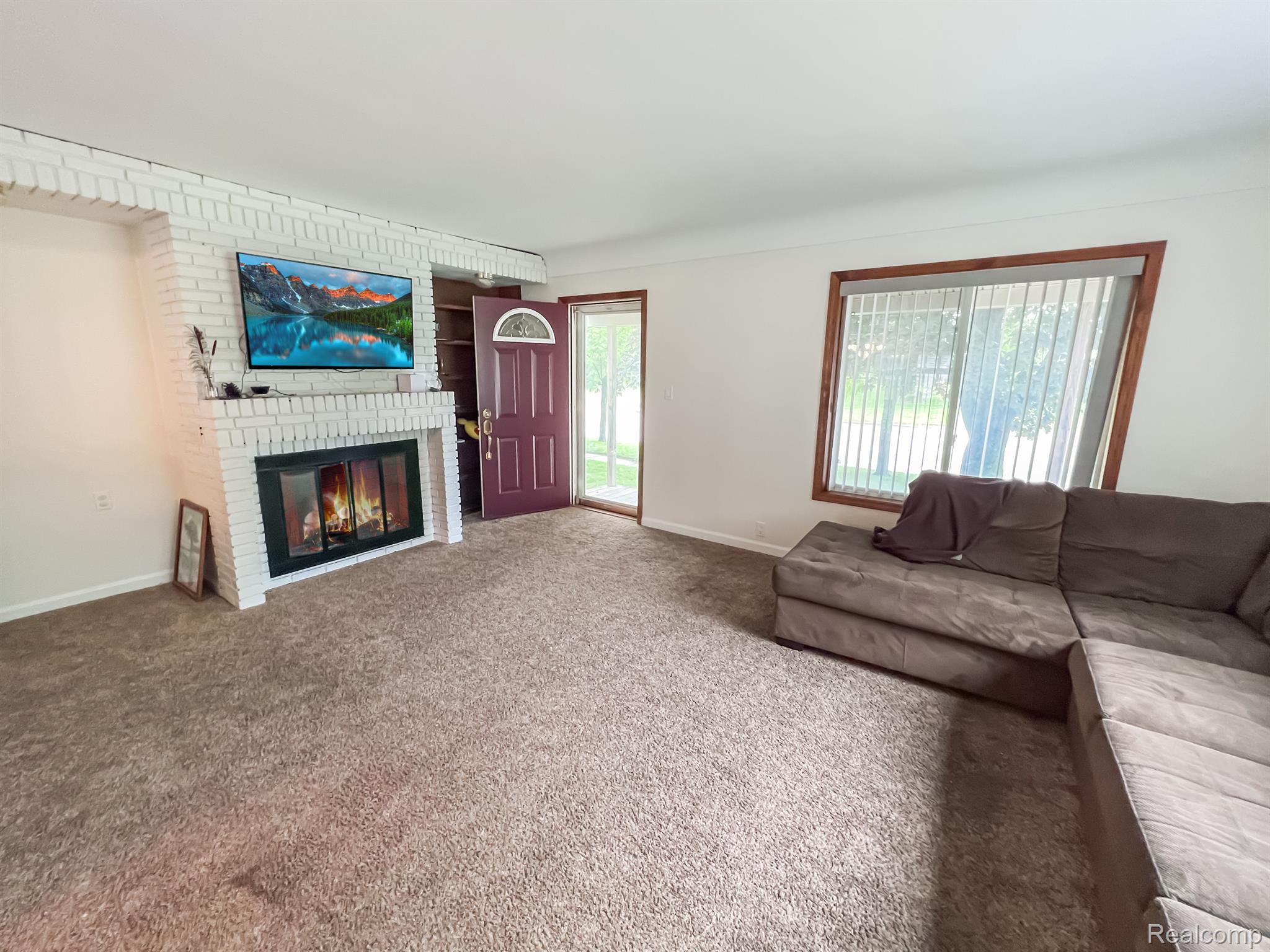 2109 Dutcher Road Flint, MI 48532 - Photo 5 of 23 Gallery Image 5
