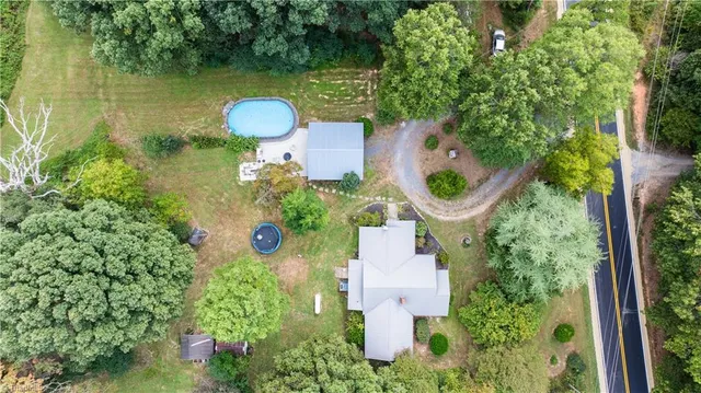 $275,000 | 6781 Erect Road, Seagrove, NC 27341