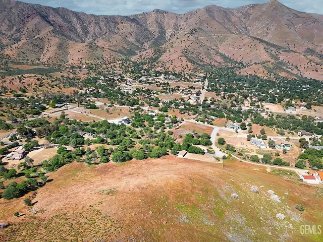 a view of a lot of trees and houses