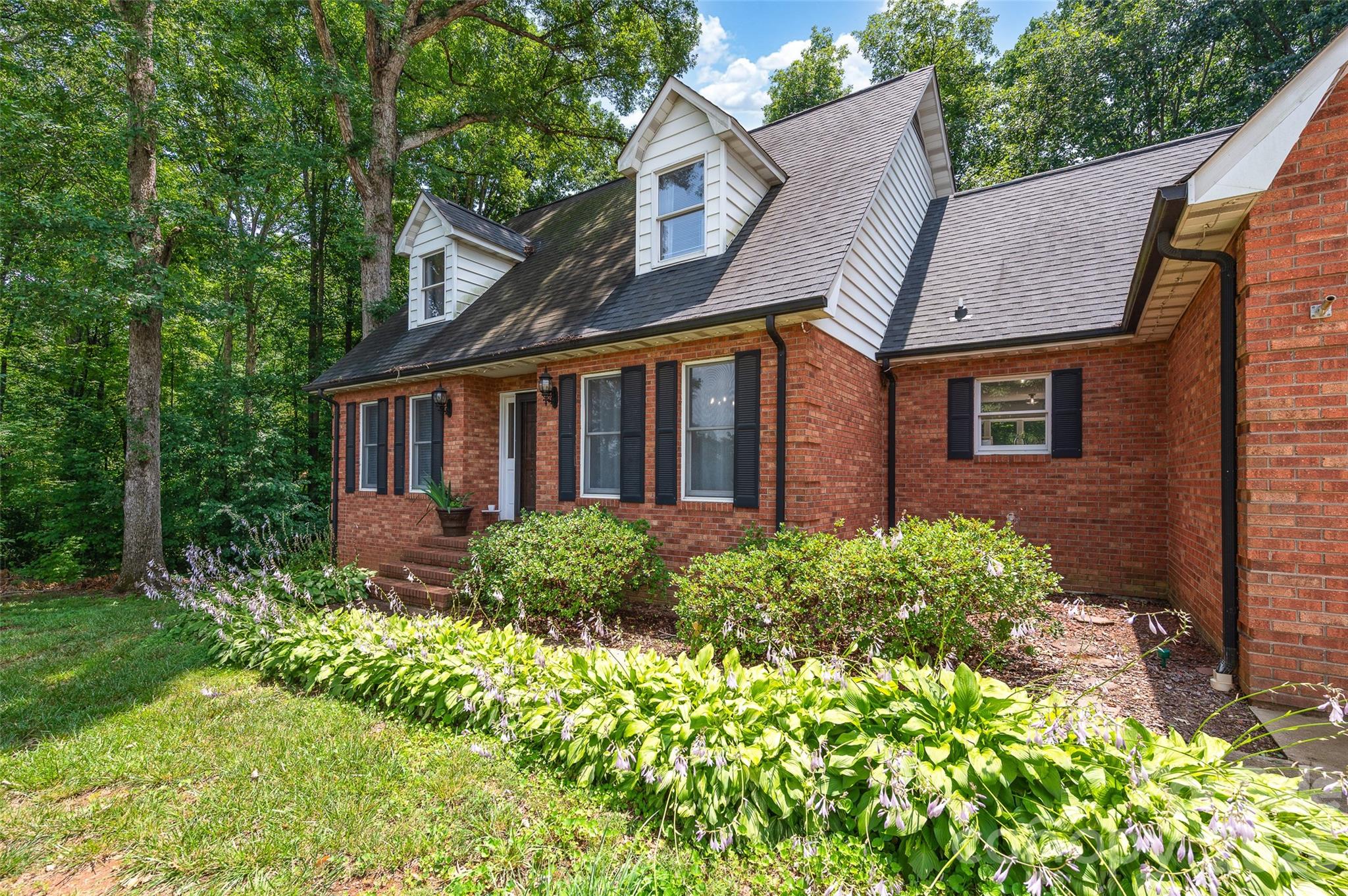 452 Faith Road Mooresville, NC 28115 - Photo 2 of 14