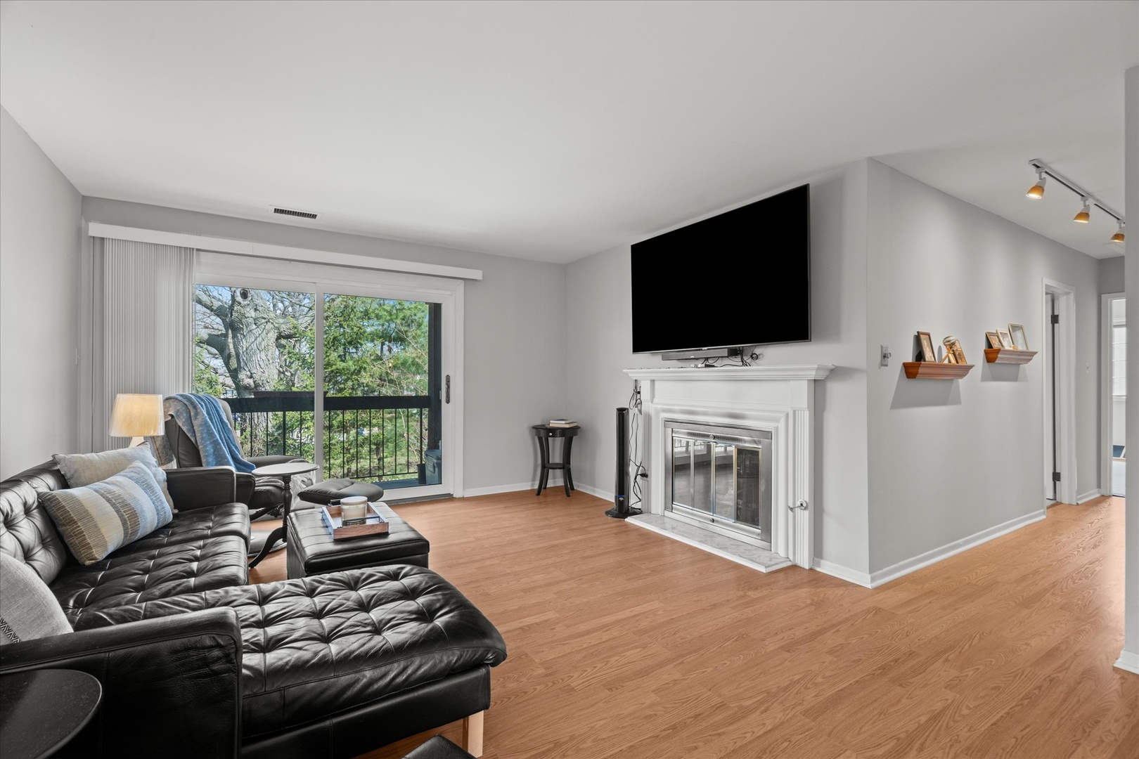 5808 Wolf Road, Unit 3 Western Springs, IL 60558 - Photo 11 of 26