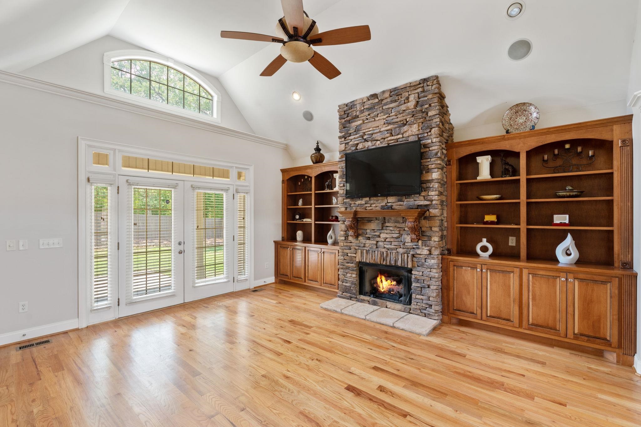 309 Whisper Walk Way Fountain Inn, SC 29644 - Photo 10 of 50 Gallery Image 10