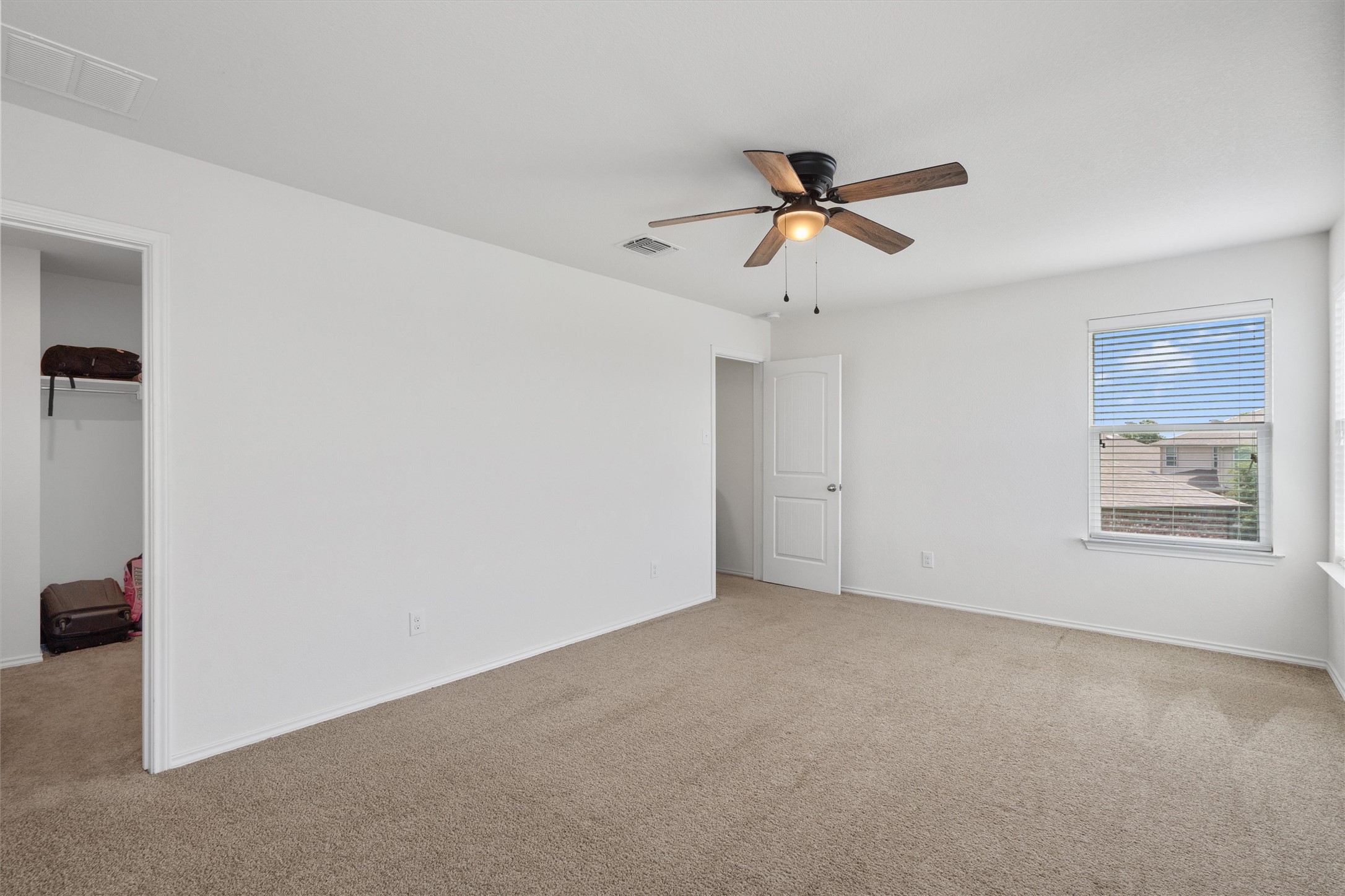 1208 Ravenside Cove Leander, TX 78641 - Photo 22 of 39