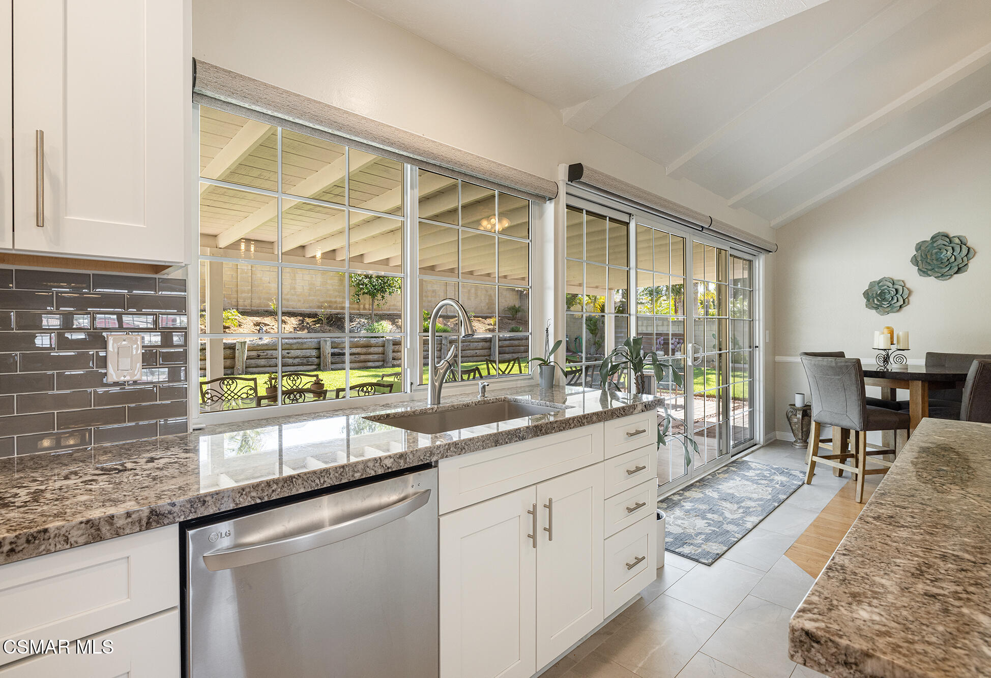 896 Weaver Street Simi Valley, CA 93065 - Photo 12 of 26 Weaver12