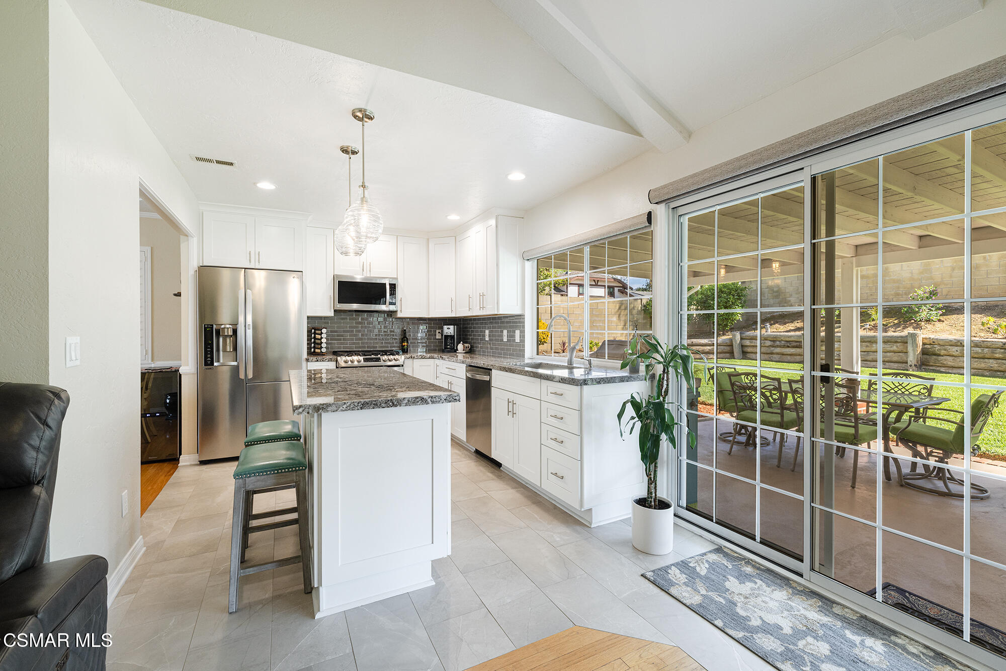 896 Weaver Street Simi Valley, CA 93065 - Photo 10 of 26 Weaver10