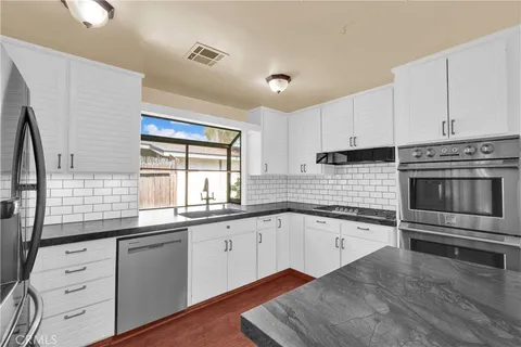 $769,900 | 628 West Fern Avenue, Redlands, CA 92373