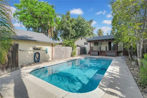 $769,900 | 628 West Fern Avenue, Redlands, CA 92373