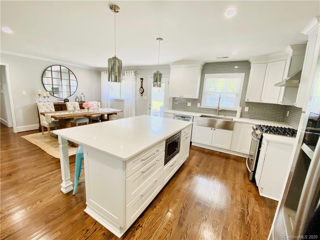 4300 Walker Road Charlotte, NC 28211 - Photo 3 of 42