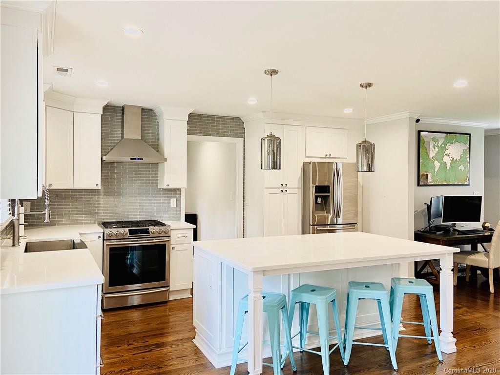 4300 Walker Road Charlotte, NC 28211 - Photo 4 of 42