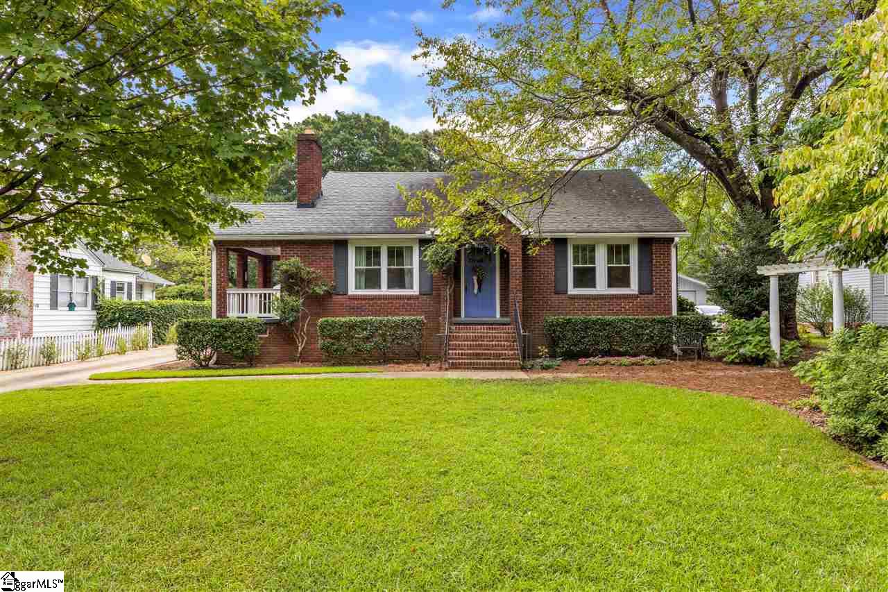 15 Wembley Road Greenville, SC 29607 - Photo 3 of 36