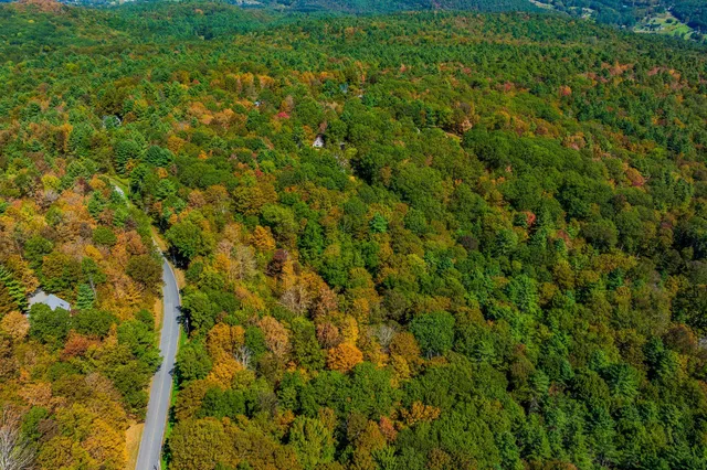 $299,000 | 5268 Willard Road, Unit 5268, Quechee, VT 05059