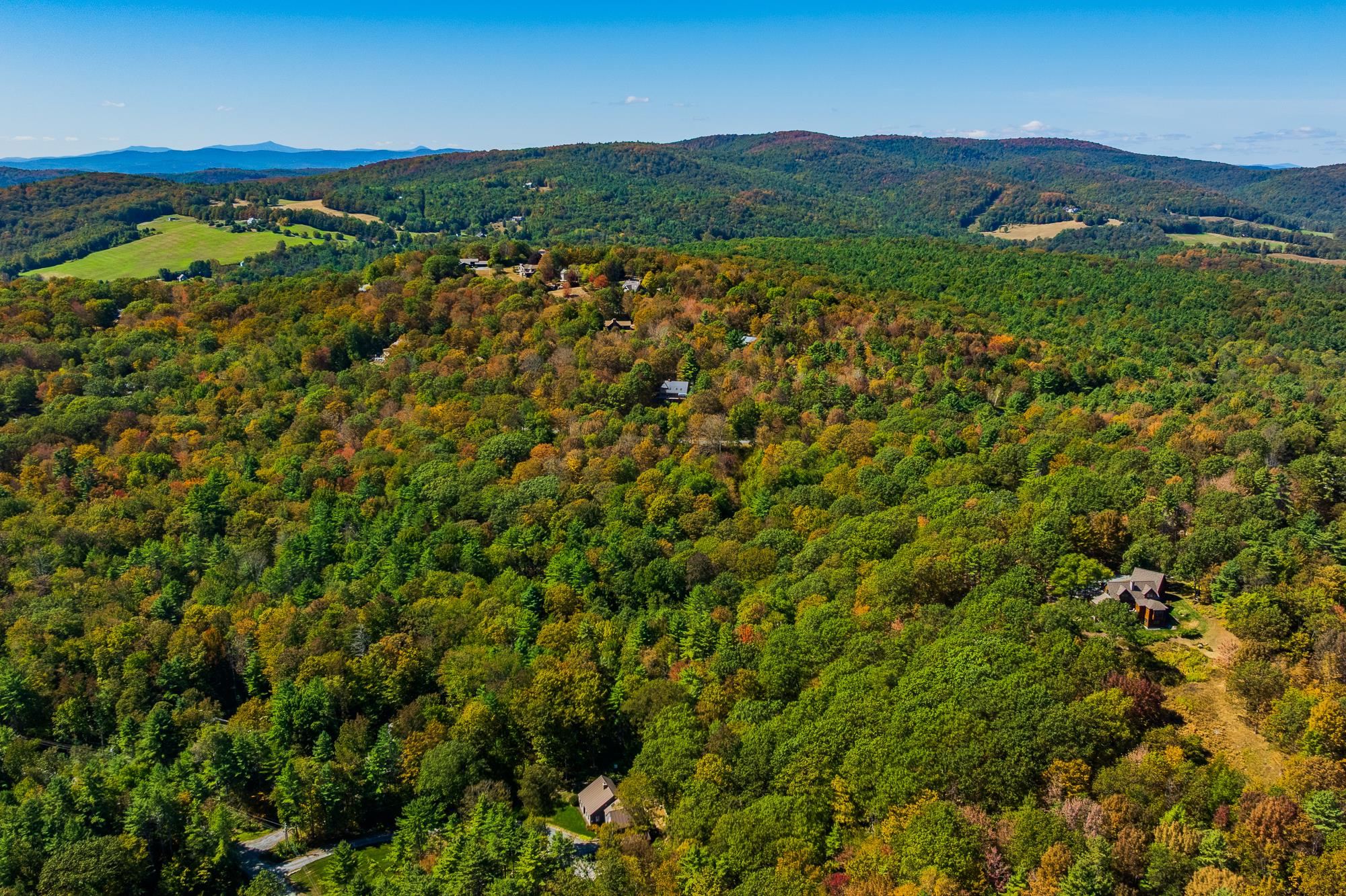 5268 Willard Road, Unit 5268 Quechee, VT 05059 - Photo 20 of 29