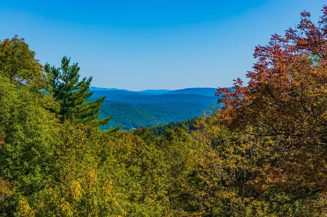 $299,000 | 5268 Willard Road, Unit 5268, Quechee, VT 05059