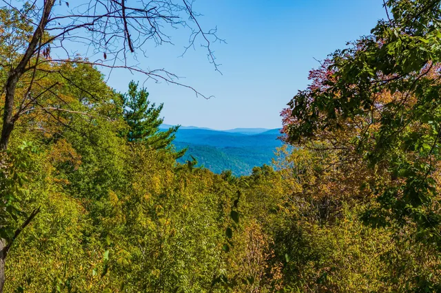 $299,000 | 5268 Willard Road, Unit 5268, Quechee, VT 05059