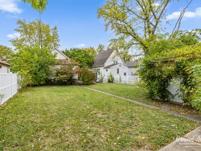 a house view with a garden space