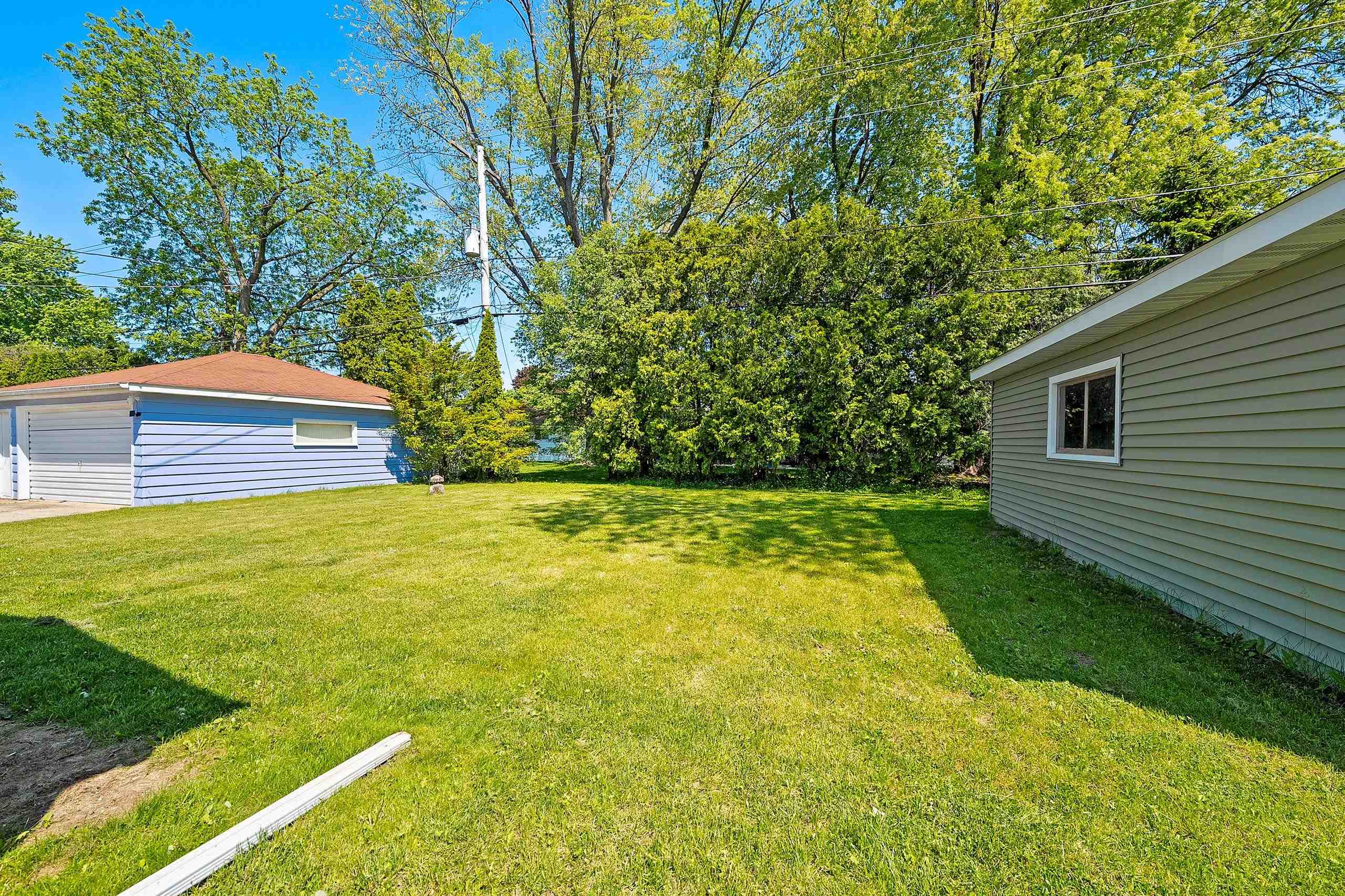 1006 East Lindbergh Street Appleton, WI 54911 - Photo 36 of 51