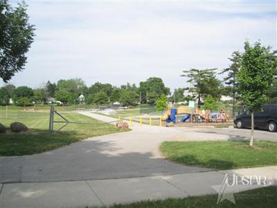 1665 Cherokee Road Fort Wayne, IN 46808 - Photo 25 of 25