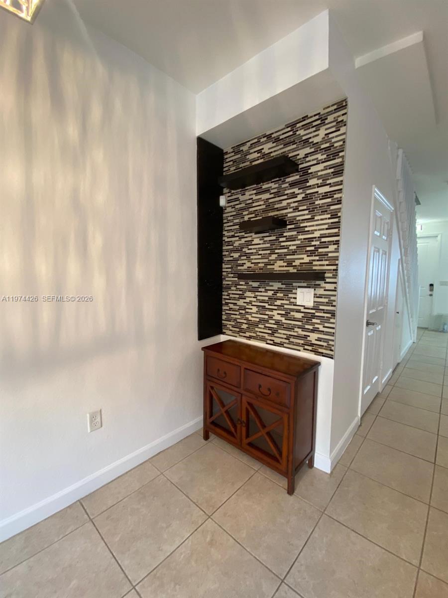 11543 Southwest 248th Lane Homestead, FL 33032 - Photo 7 of 32 a view of outdoor space and outdoor space