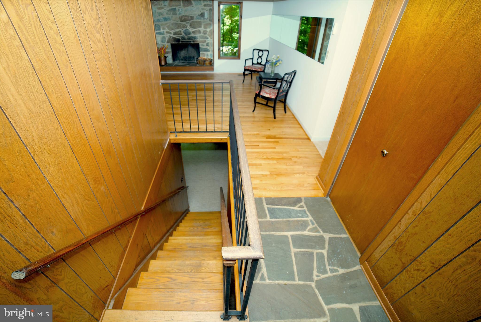 2108 Lirio Court Reston, VA 20191 - Photo 12 of 20 Interior (General)