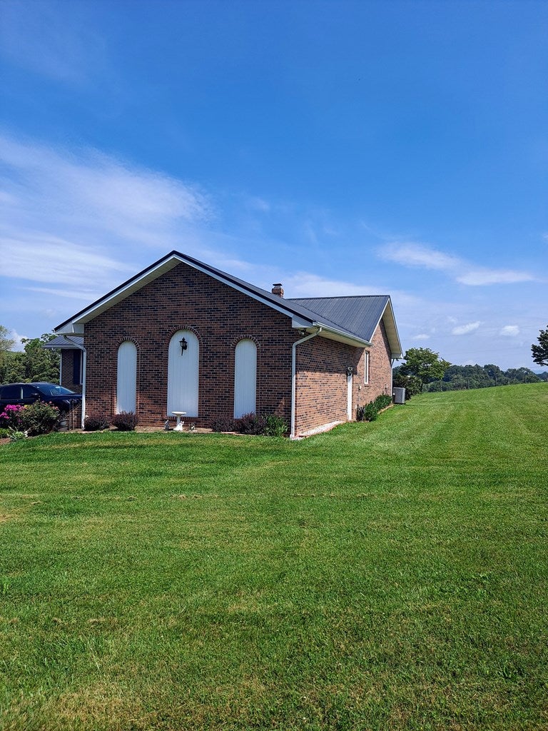 1032 Ridge Avenue Rural Retreat, VA 24368 - Photo 21 of 23 Gallery Image 21