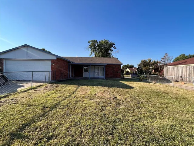 $294,000 | 8506 Woodside Road, Rowlett, TX 75088